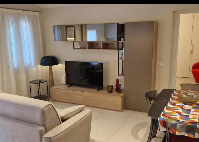 Апартаменти Casagalaverna Con Giardino *